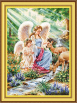 Ангелы у ручья играют с оленятами