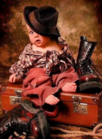 Без бренда «Малыш на красном чемодане» в Новороссийске